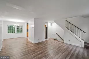14707 Bentley Square, Centreville, VA 20120 - Photo 16