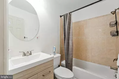 14707 Bentley Square, Centreville, VA 20120 - Photo 22