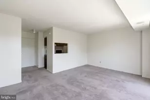 2311 Pimmit Dr, Falls Church, VA 22043 - Photo 12