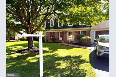 5710 Mackenzie Street, Centreville, VA 20120 - Photo 2