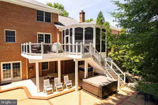2755 Oakton Plantation Ln, Vienna, VA 22181 - Photo 8
