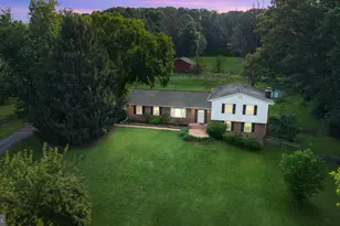 6907 Clifton Rd, Clifton, VA 20124 - Photo 4