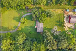 6907 Clifton Rd, Clifton, VA 20124 - Photo 2