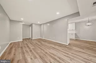 2045 Royal Fern Ct, Reston, VA 20191 - Photo 6