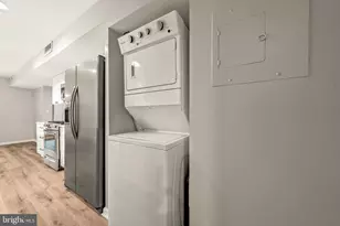 2045 Royal Fern Ct, Reston, VA 20191 - Photo 16