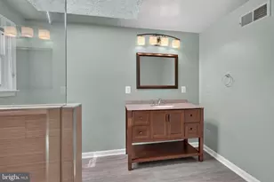 7452 Cross Gate Ln, Alexandria, VA 22315 - Photo 18