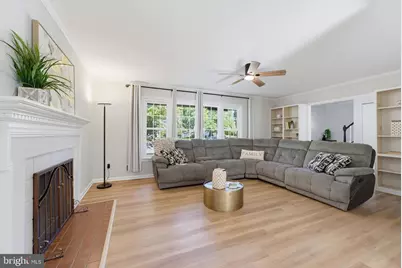 8109 Overton Court, Springfield, VA 22153 - Photo 4