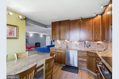 8350 Greensboro Drive #1017, McLean, VA 22102 - Photo 8