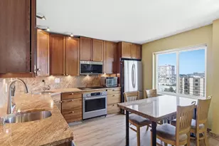8350 Greensboro Dr, McLean, VA 22102 - Photo 6