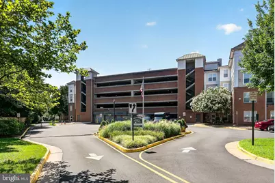 3830 Lightfoot Street #325, Chantilly, VA 20151 - Photo 4