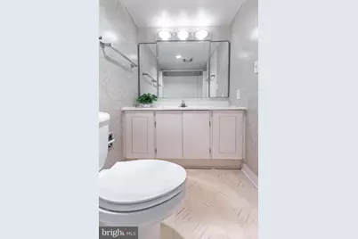 8360 Greensboro Drive #721, McLean, VA 22102 - Photo 18