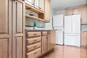 8360 Greensboro Dr, McLean, VA 22102 - Photo 2