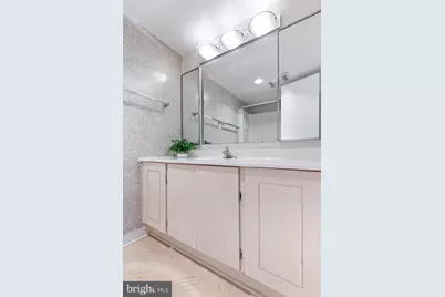 8360 Greensboro Drive #721, McLean, VA 22102 - Photo 16