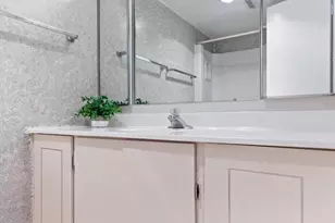 8360 Greensboro Dr, McLean, VA 22102 - Photo 16