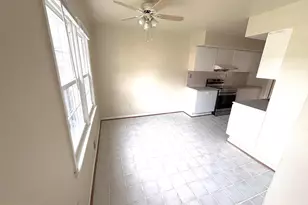 3156 Cedar Grove Dr, Fairfax, VA 22031 - Photo 4
