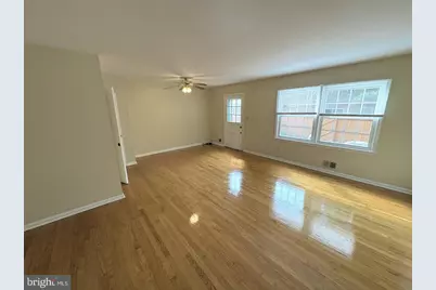 3156 Cedar Grove Drive, Fairfax, VA 22031 - Photo 6