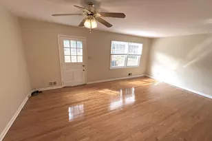 3156 Cedar Grove Dr, Fairfax, VA 22031 - Photo 8
