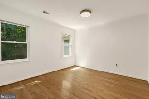 1318 Round Oak Ct, McLean, VA 22101 - Photo 42