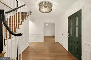 1318 Round Oak Ct, McLean, VA 22101 - Photo 6