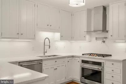 1318 Round Oak Court, McLean, VA 22101 - Photo 12