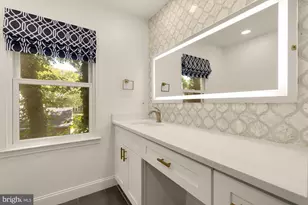 1318 Round Oak Ct, McLean, VA 22101 - Photo 46