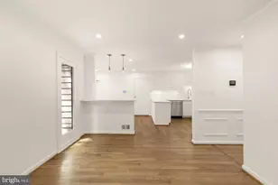 1318 Round Oak Ct, McLean, VA 22101 - Photo 20