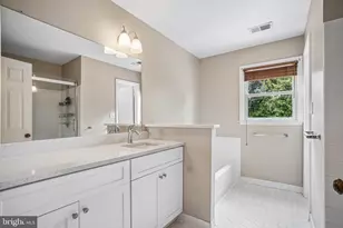 3248 Kinross Cir, Herndon, VA 20171 - Photo 38