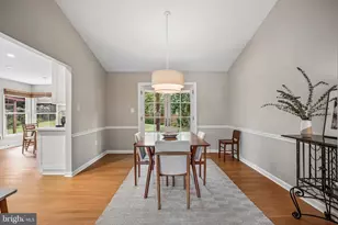 3248 Kinross Cir, Herndon, VA 20171 - Photo 18