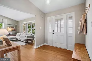 3248 Kinross Cir, Herndon, VA 20171 - Photo 8