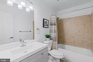 11811 Breton Ct, Reston, VA 20191 - Photo 14