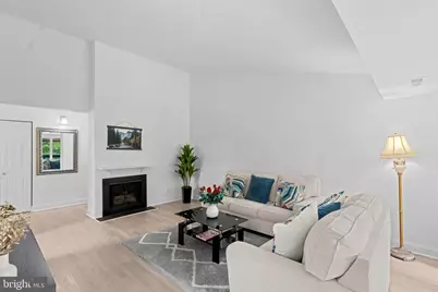 11811 Breton Court #22-D, Reston, VA 20191 - Photo 4