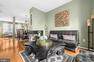 13111 Watchwood Ln, Fairfax, VA 22033 - Photo 12