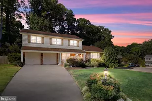 8208 Guinevere Dr, Annandale, VA 22003 - Photo 2