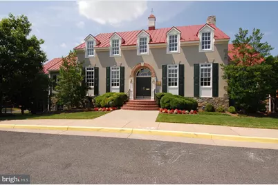 15601 Meherrin Drive, Centreville, VA 20120 - Photo 6