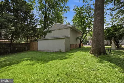 511 Malcolm Road NW, Vienna, VA 22180 - Photo 12