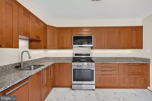 7204 Gentian Ct, Springfield, VA 22152 - Photo 2