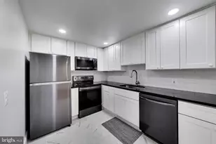 7661 Provincial Dr, McLean, VA 22102 - Photo 8