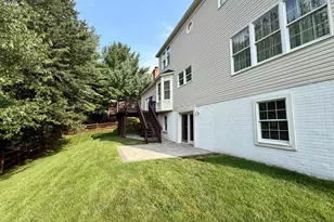 13908 Rock Brook Ct, Clifton, VA 20124 - Photo 6