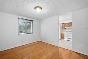 7998 Tyson Oaks Cir, Vienna, VA 22182 - Photo 6
