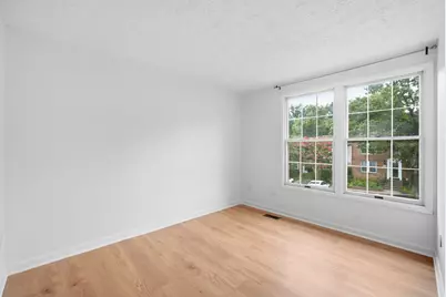 7998 Tyson Oaks Circle, Vienna, VA 22182 - Photo 12