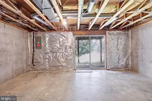 7490 Wounded Knee Rd, Lorton, VA 22079 - Photo 24