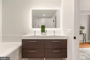 7078 Falls Reach Dr, Falls Church, VA 22043 - Photo 26