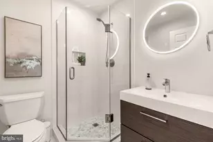 7078 Falls Reach Dr, Falls Church, VA 22043 - Photo 30