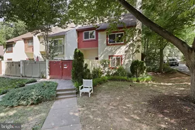 1595 Inlet Court, Reston, VA 20190 - Photo 2