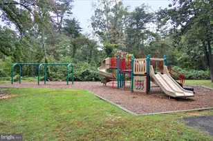1935 Wilson Ln, McLean, VA 22102 - Photo 38