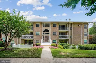 1935 Wilson Ln, McLean, VA 22102 - Photo 32
