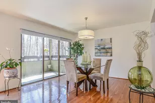 3174 Colchester Brook Ln, Fairfax, VA 22031 - Photo 1