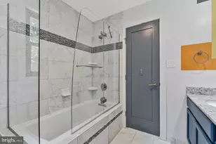 1228 Perry William Dr, McLean, VA 22101 - Photo 36