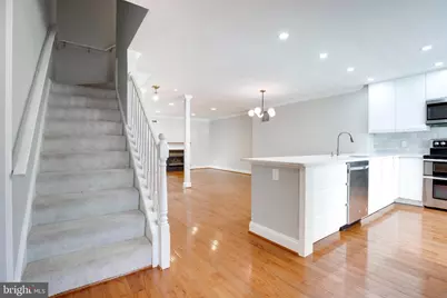5610 Gosling Court, Clifton, VA 20124 - Photo 4