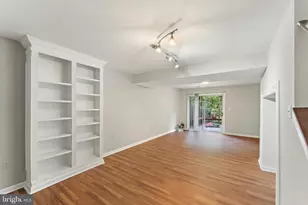 7925 Pebble Brook Ct, Springfield, VA 22153 - Photo 28